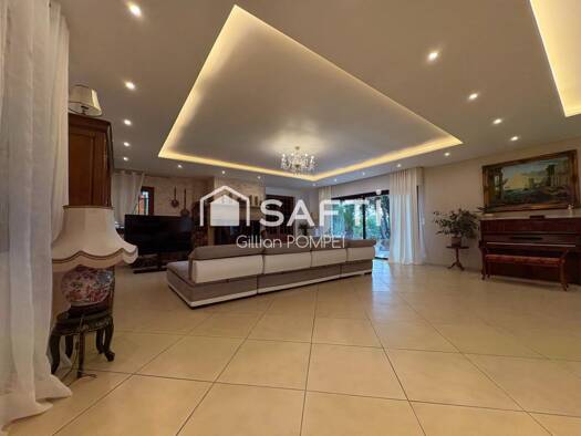 Maison à vendre 3 490 000 € 8 pièces 5 chambres 659 m² 7 300 m² de terrain Quartiers Ouest Montgros-Montmeuille La Colle-sur-Loup 06480