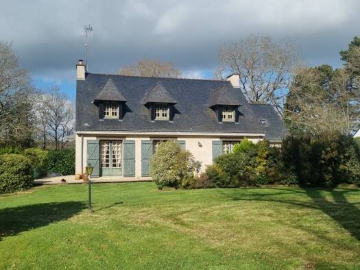 Maison à vendre 367 000 € 10 pièces 6 chambres 143 m² 2 182 m² de terrain Landaul 56690