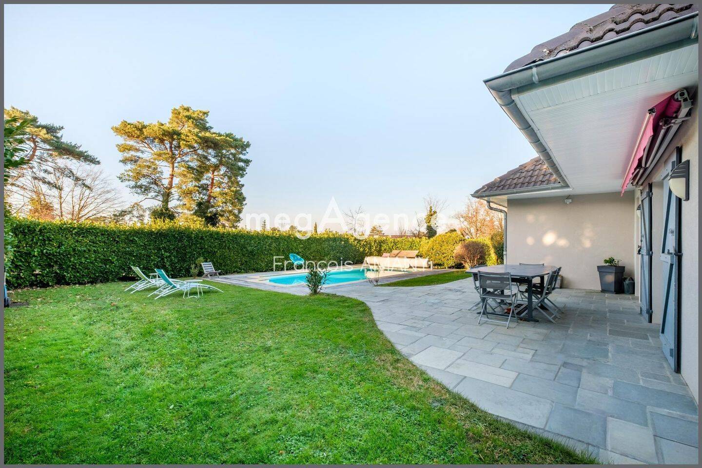 Maison 6 pièces 133 m² · à Dommartin · 133 m² · 625 000 €