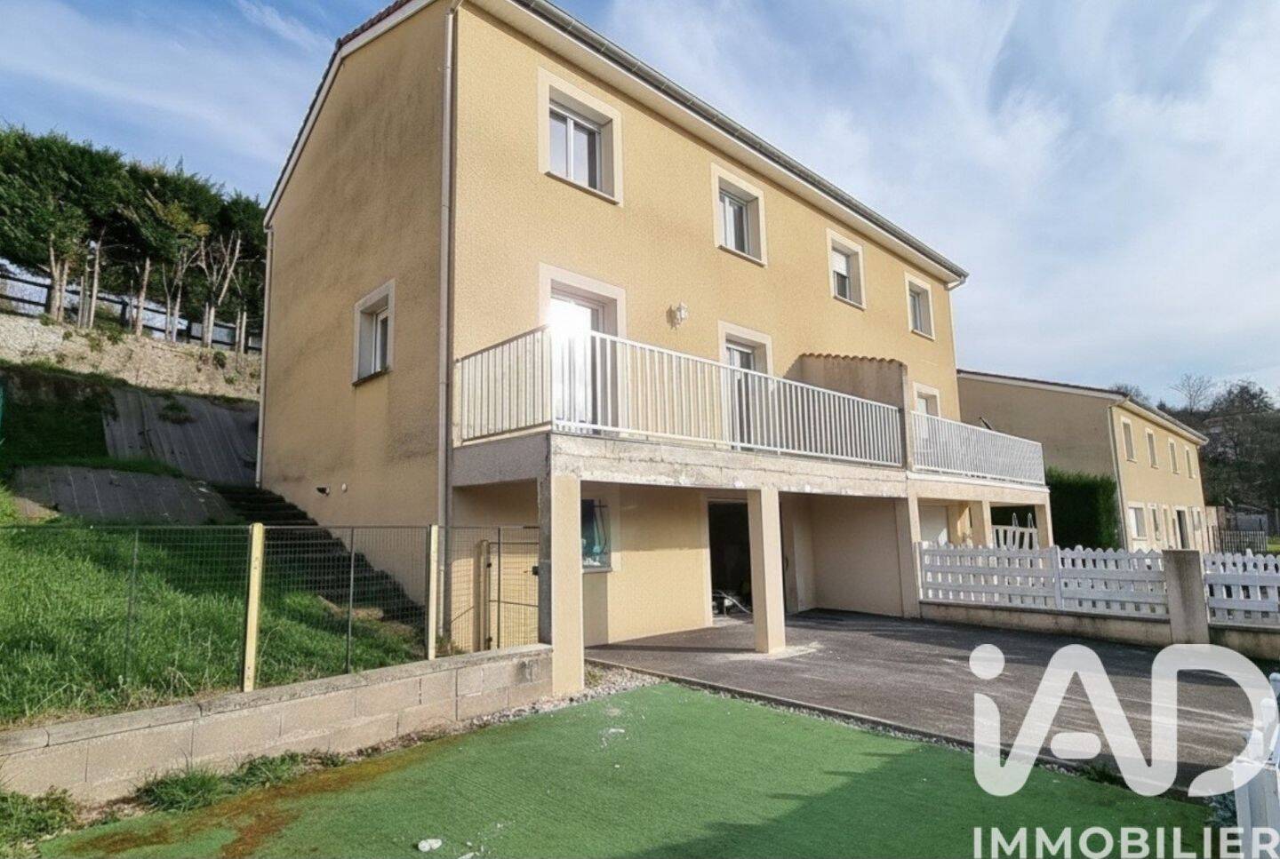 Maison 5 pièces 105 m² · à Unieux · 105 m² · 186 000 €