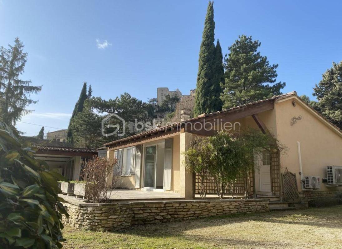 Maison 6 pièces 106 m² · à Lacoste · 106 m² · 599 000 €