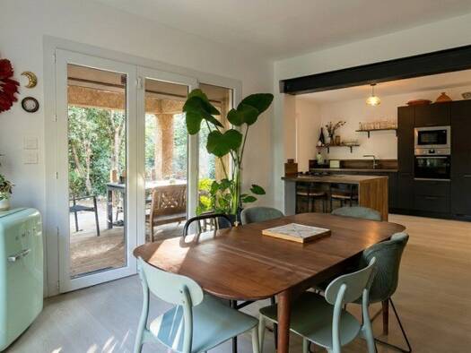 Maison à vendre 385 000 € 6 pièces 4 chambres 180 m² 1 327 m² de terrain Cazilhac 34190