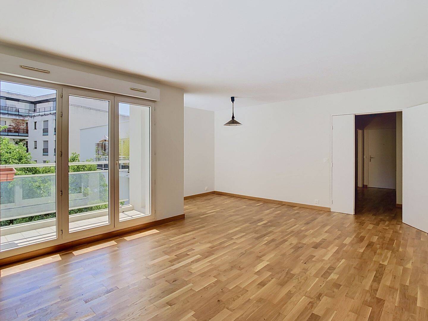 Appartement 4 pièces 88 m² · à Issy-les-Moulineaux · 88,3 m² · 2 400 €