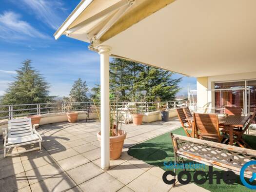 Appartement à vendre 890 000 € 6 pièces 4 chambres 143 m² Étage 3/3 Charbonnières-les-Bains 69260