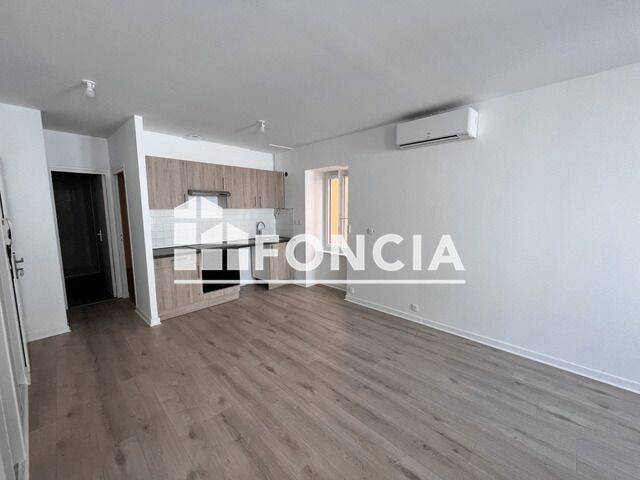 Appartement 2 pièces 45 m² · à Bourgoin-Jallieu · 45 m² · 585 €