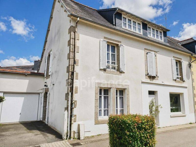 Maison 9 pièces 115 m² · à Poullaouen · 115 m² · 128 400 €