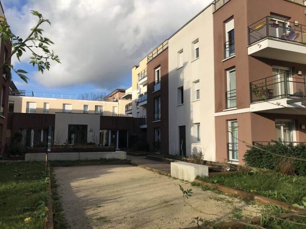Appartement 1 pièce 32 m² · à Mennecy · 32 m² · 771 €/mois