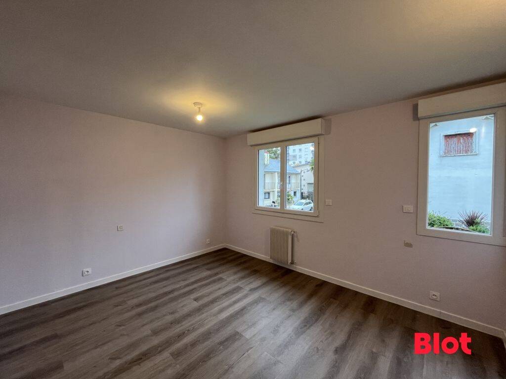 À LOUER - MAISON T5 - 95,76 m² - RENNES SAINTE THERESE - 4 chamb — 6