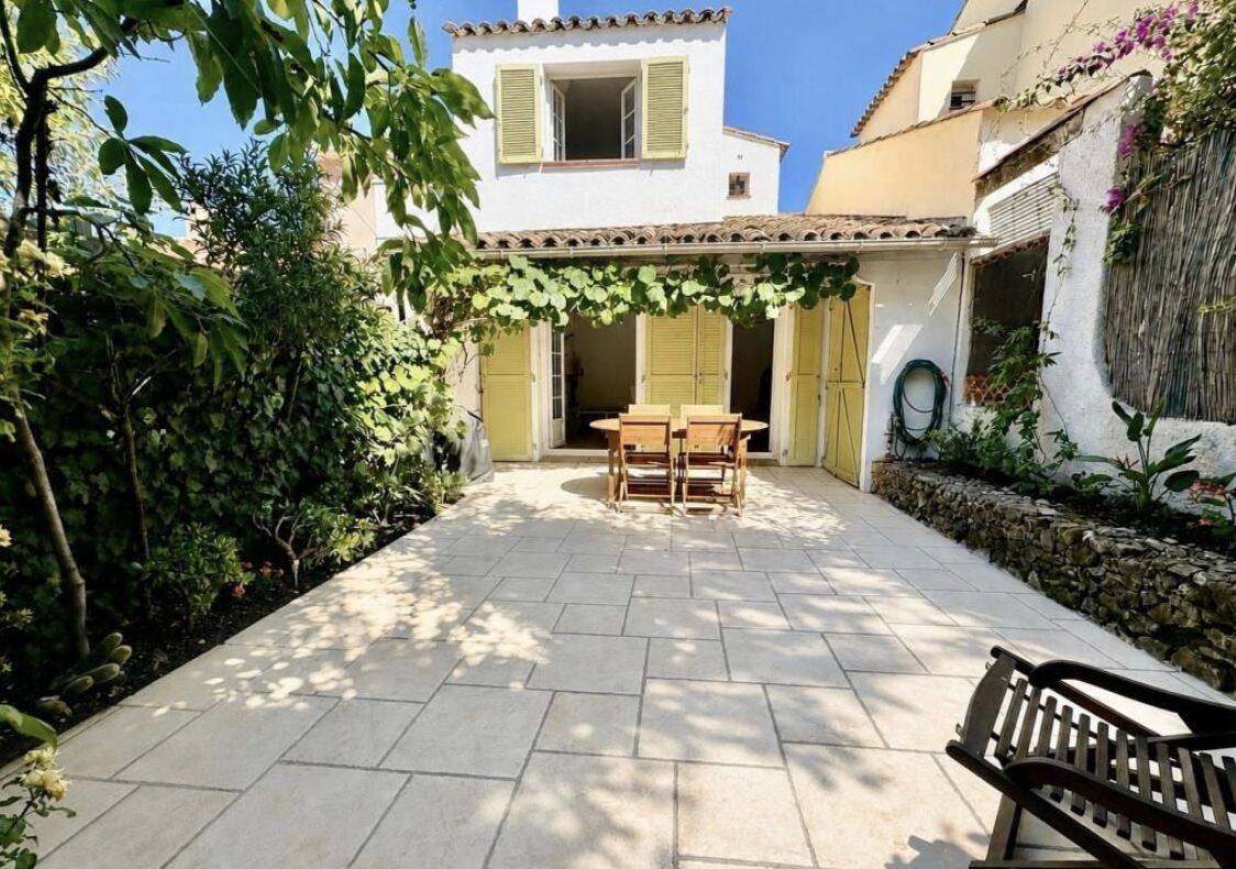 Maison 3 pièces 90 m² · à Marseille 9ème Arrondissement · 90 m² · 470 000 €