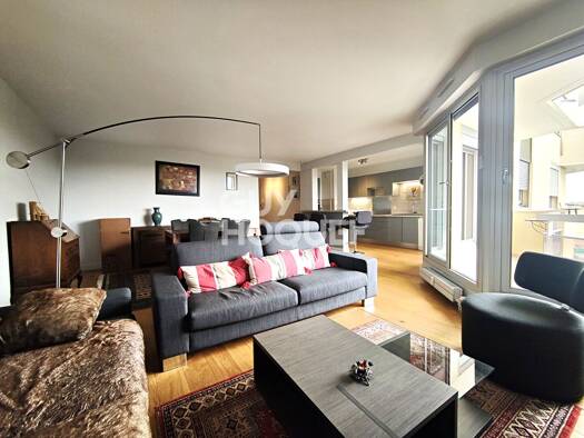 Appartement à vendre 739 000 € 4 pièces 2 chambres 96,05 m² Étage 8/14 Hôtel de Ville Courbevoie 92400