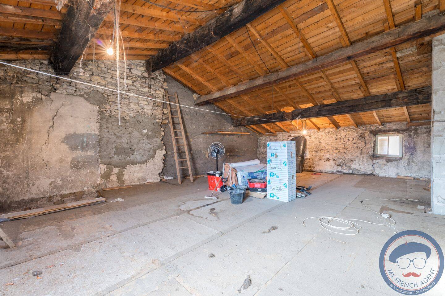 Maison 6 pièces 163 m² · à Anse · 163 m² · 245 000 €