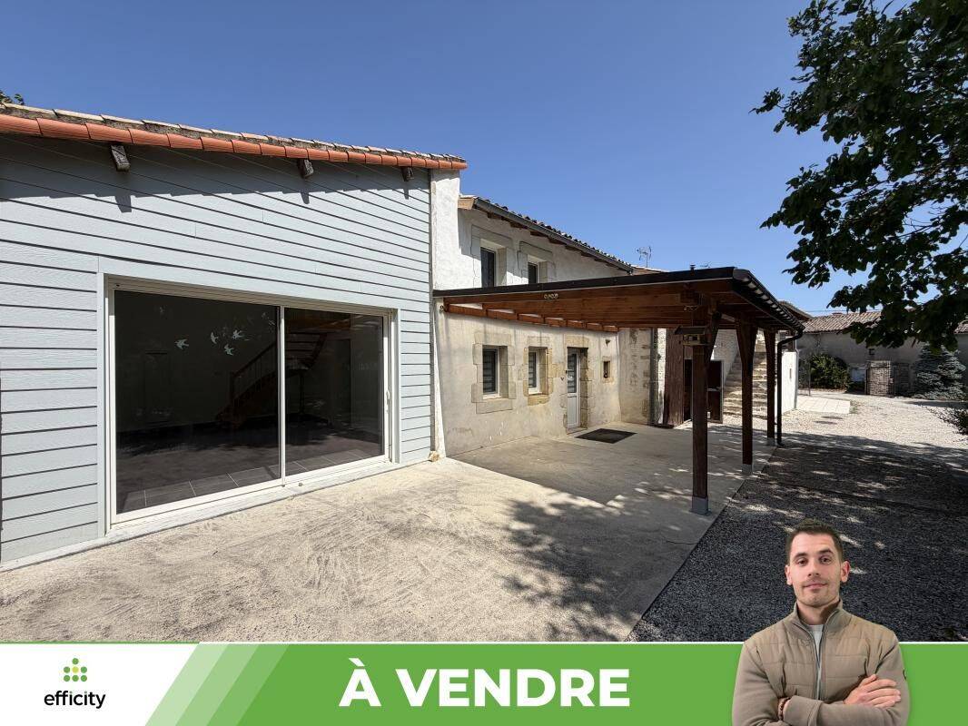Maison 8 pièces 267 m² · à Chaunay · 267 m² · 159 000 €