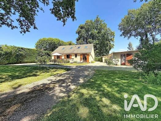 Maison à vendre 450 000 € 6 pièces 5 chambres 135 m² 2 200 m² de terrain Montlhéry 91310