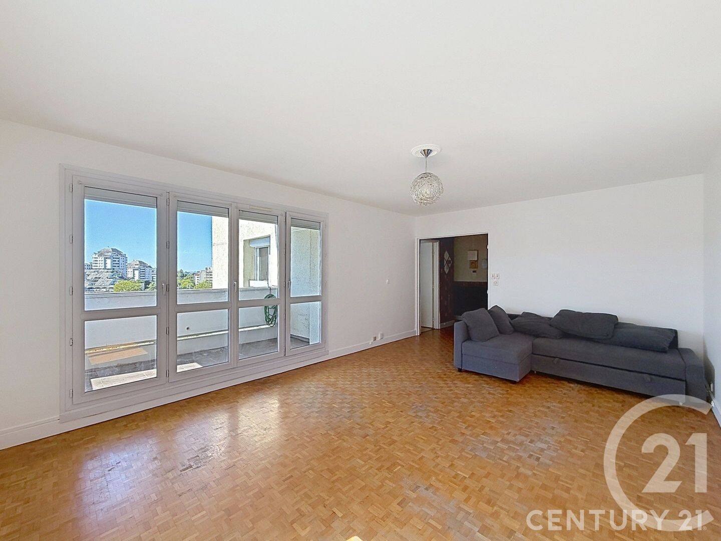 Appartement 2 pièces 55 m² · à Noisy-le-Grand · 54,5 m² · 173 000 €