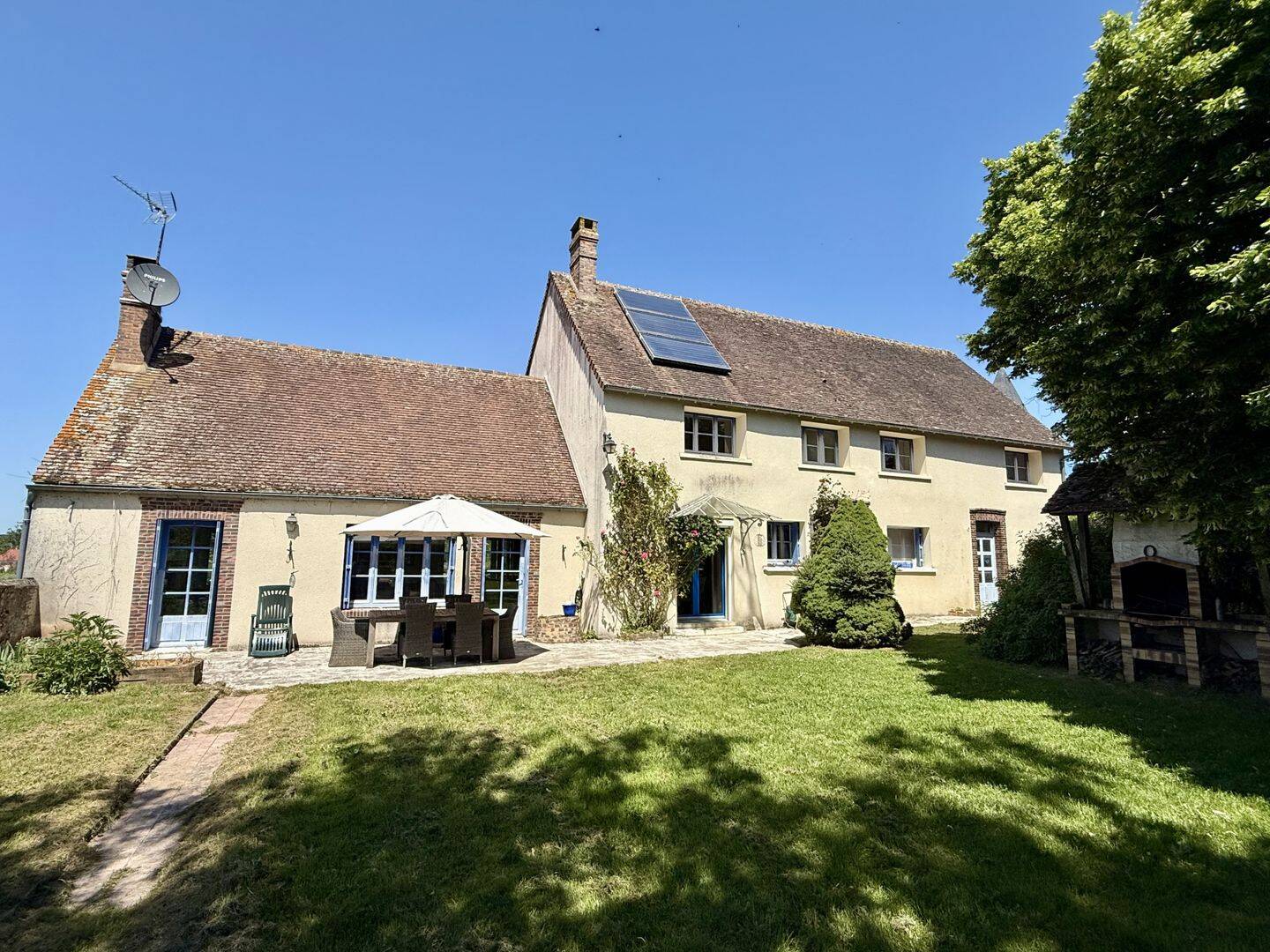 Maison 6 pièces 185 m² · à Châteauneuf-en-Thymerais · 185 m² · 289 000 €