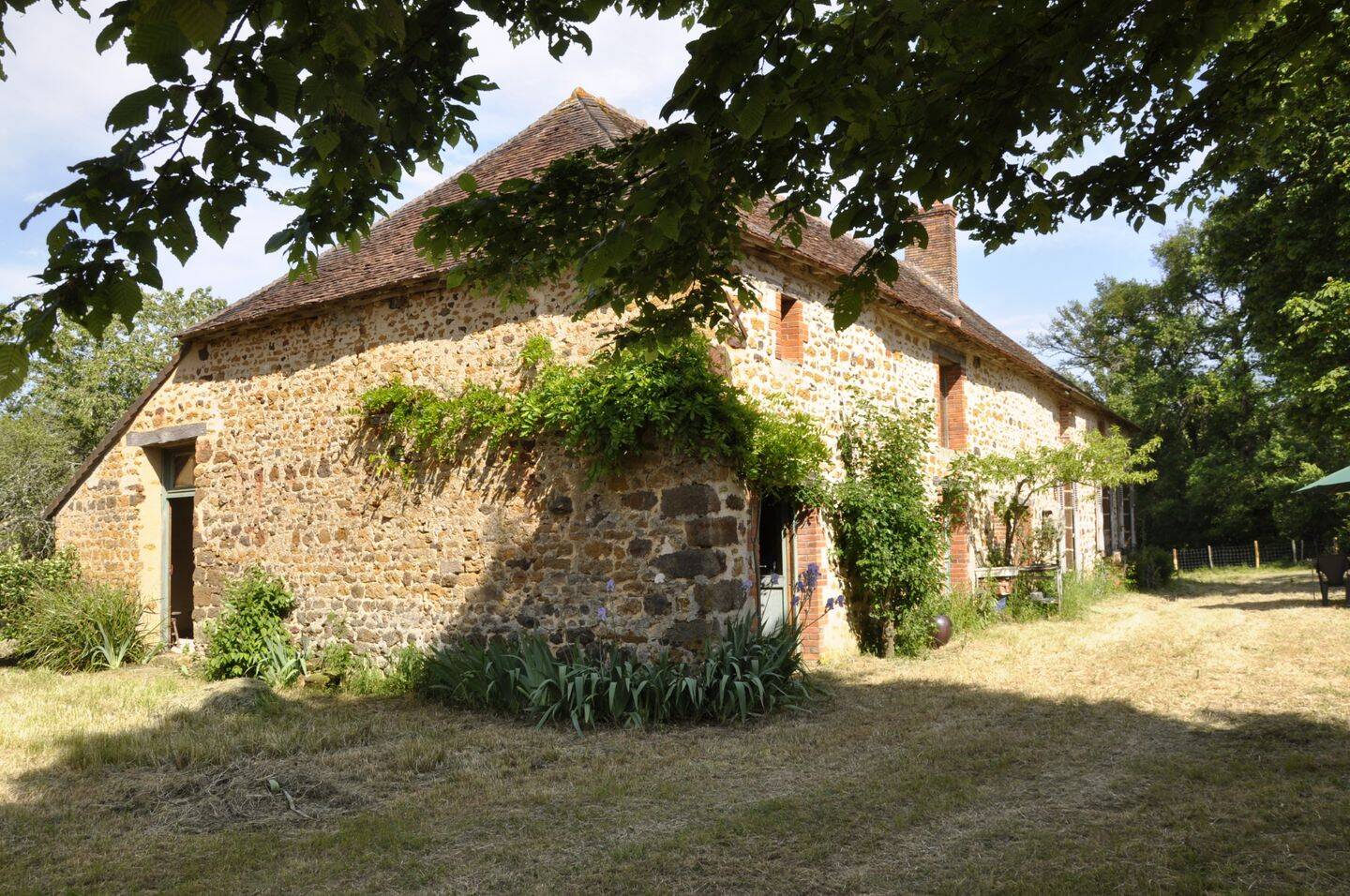 Maison 6 pièces 194 m² · à Saint-Benoît-du-Sault · 194 m² · 236 000 €