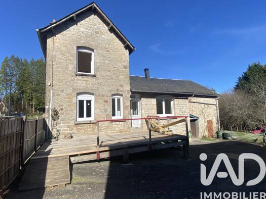 Maison à vendre 138 000 € 4 pièces 3 chambres 96 m² 1 122 m² de terrain Eyrein 19800