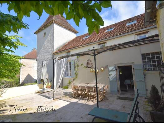 Maison à vendre 182 000 € 5 chambres 168,8 m² 255 m² de terrain Concorès 46310