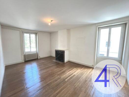 Appartement à vendre 152 500 € 4 pièces 3 chambres 88,1 m² 1er étage Est Belleville 69220