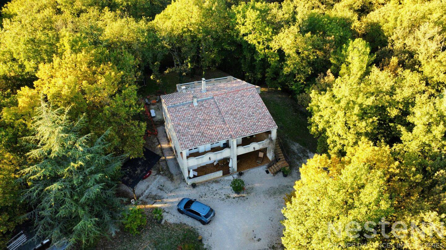 Maison 6 pièces 215 m² · à Saint-Maximin-la-Sainte-Baume · 215 m² · 745 500 €