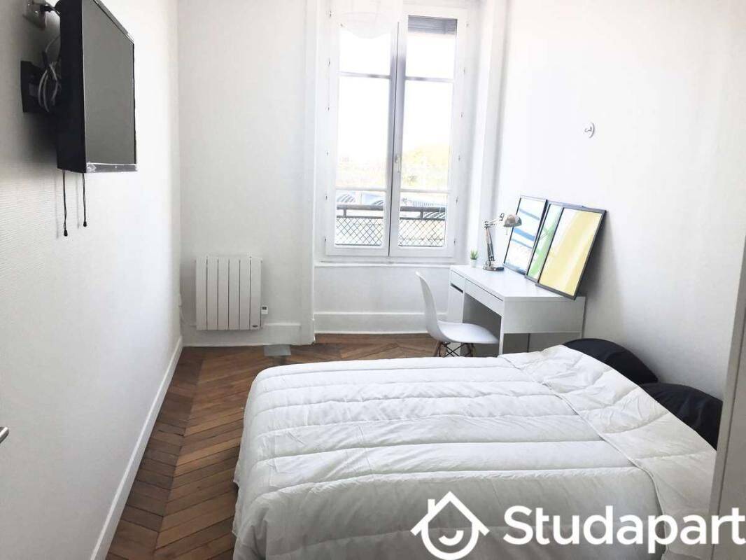 1 pièce 12 m² · à Lyon 2ème Arrondissement · 12 m² · 660 €
