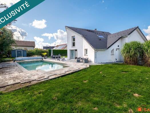 Maison à vendre 470 000 € 5 pièces 3 chambres 150 m² 967 m² de terrain Charquemont 25140