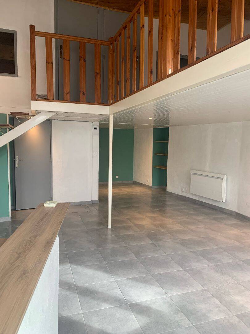 Appartement 3 pièces 61 m² · à Caluire-Et-Cuire · 61 m² · 870 €