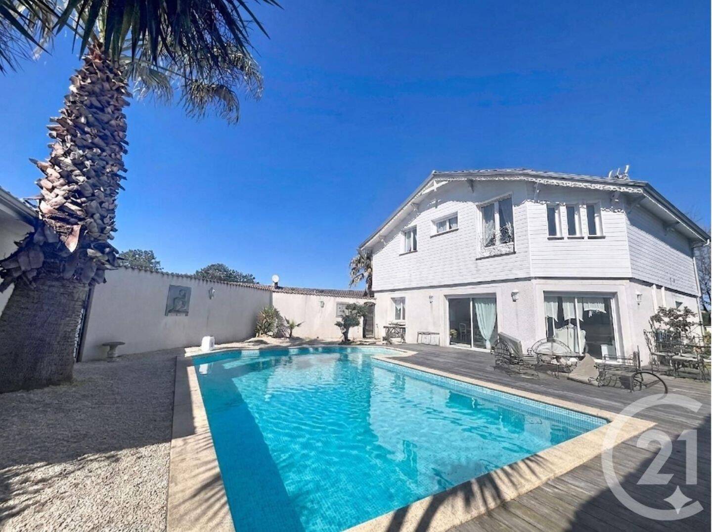 Maison 6 pièces 187 m² · à La Teste-de-Buch · 187,4 m² · 528 000 €