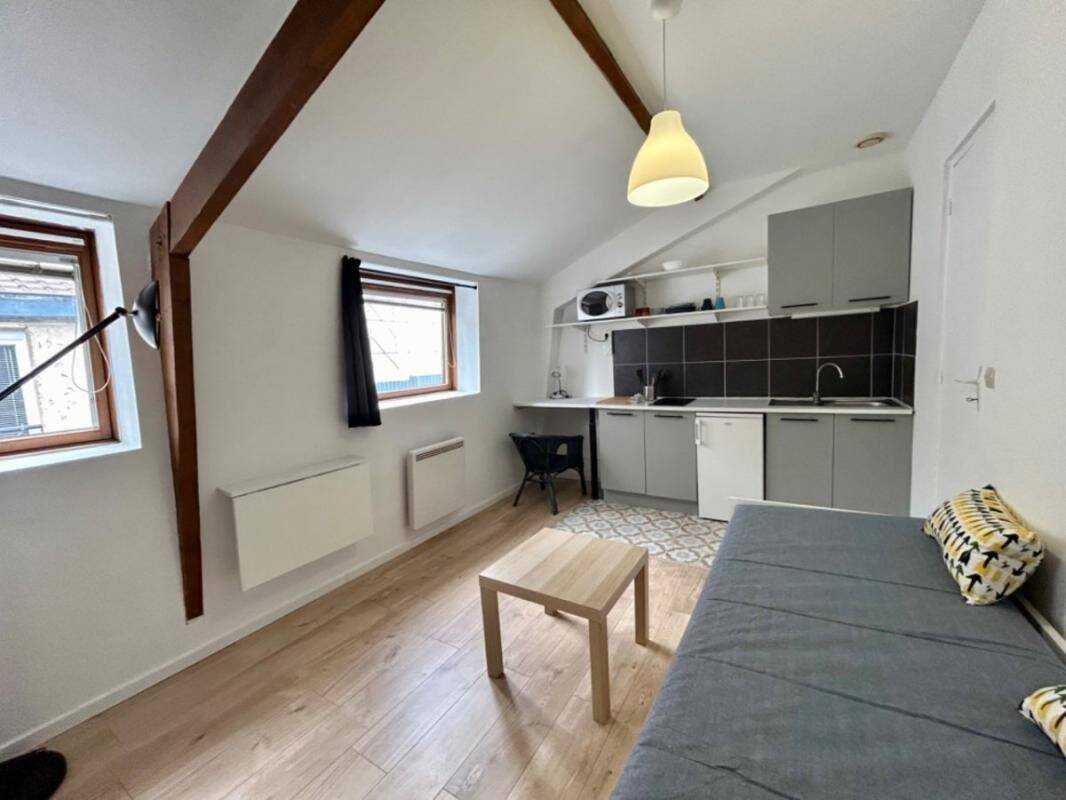 Appartement 1 pièce 17 m² · à Lille · 17 m² · 450 €