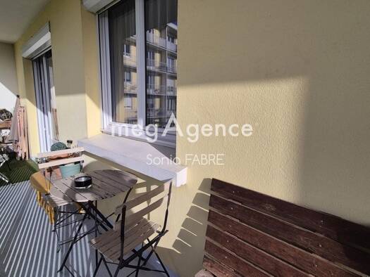 Appartement à vendre 194 900 € 3 pièces 2 chambres 66 m² Étage 1/4 Rezé-Hôtel de Ville Rezé 44400