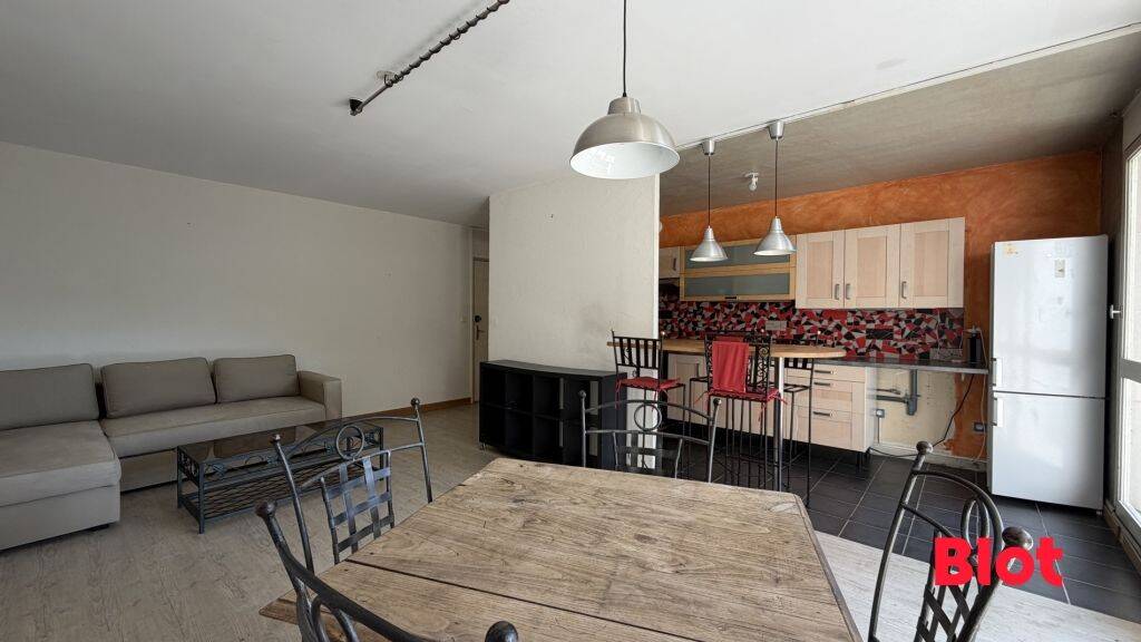 4 pièces 78 m² · à Rennes · 77,5 m² · 1 180 €