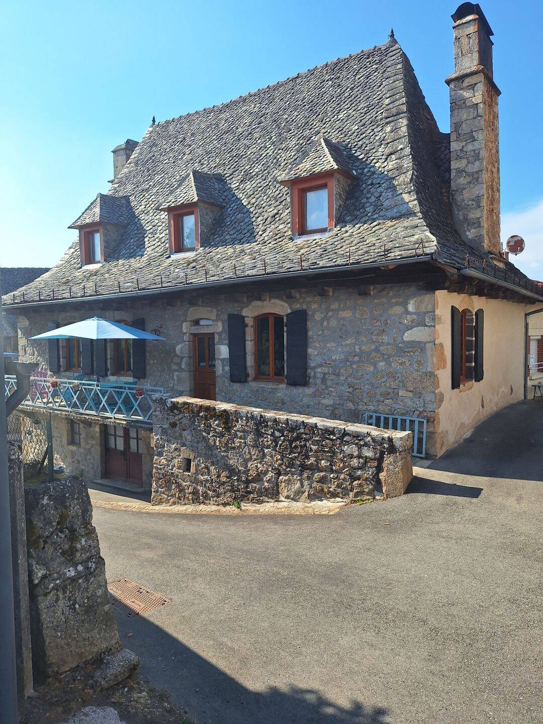 Maison traditionnelle entre passé et présent