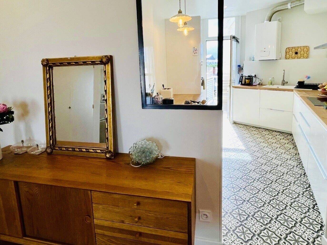Appartement 5 pièces 100 m² · à Bordeaux · 100 m² · 570 000 €