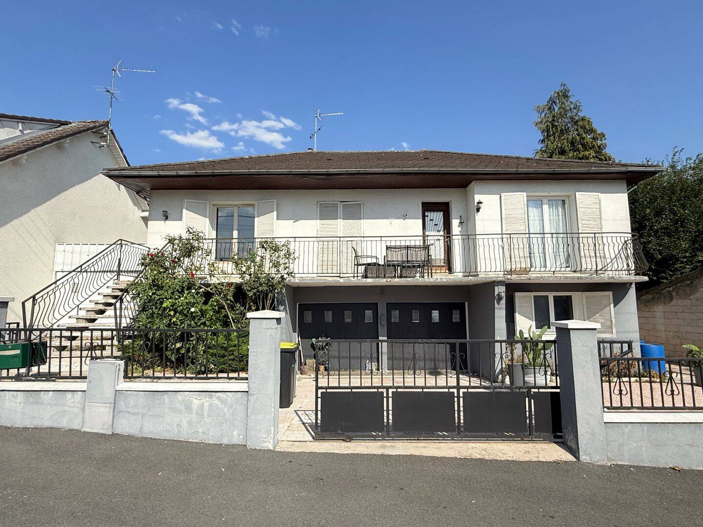 Maison 8 pièces 205 m² · à Vierzon · 205,5 m² · 175 000 €