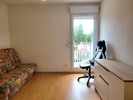 Appartement à louer - logement étudiant 330 € 2 pièces 1 chambre 17,8 m² 2ème étage La Chaume-Les Riaux Le Creusot 71200