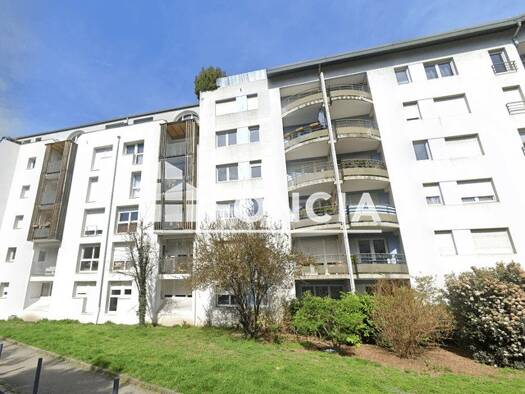 Appartement à louer 595 € 1 pièce 31,3 m² 6ème étage dès le 02/05/2026 Berriat-Ampere Grenoble 38000
