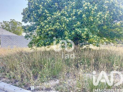 Terrain constructible viabilisé à vendre 105 000 € 424 m² de terrain La Brillanne 04700