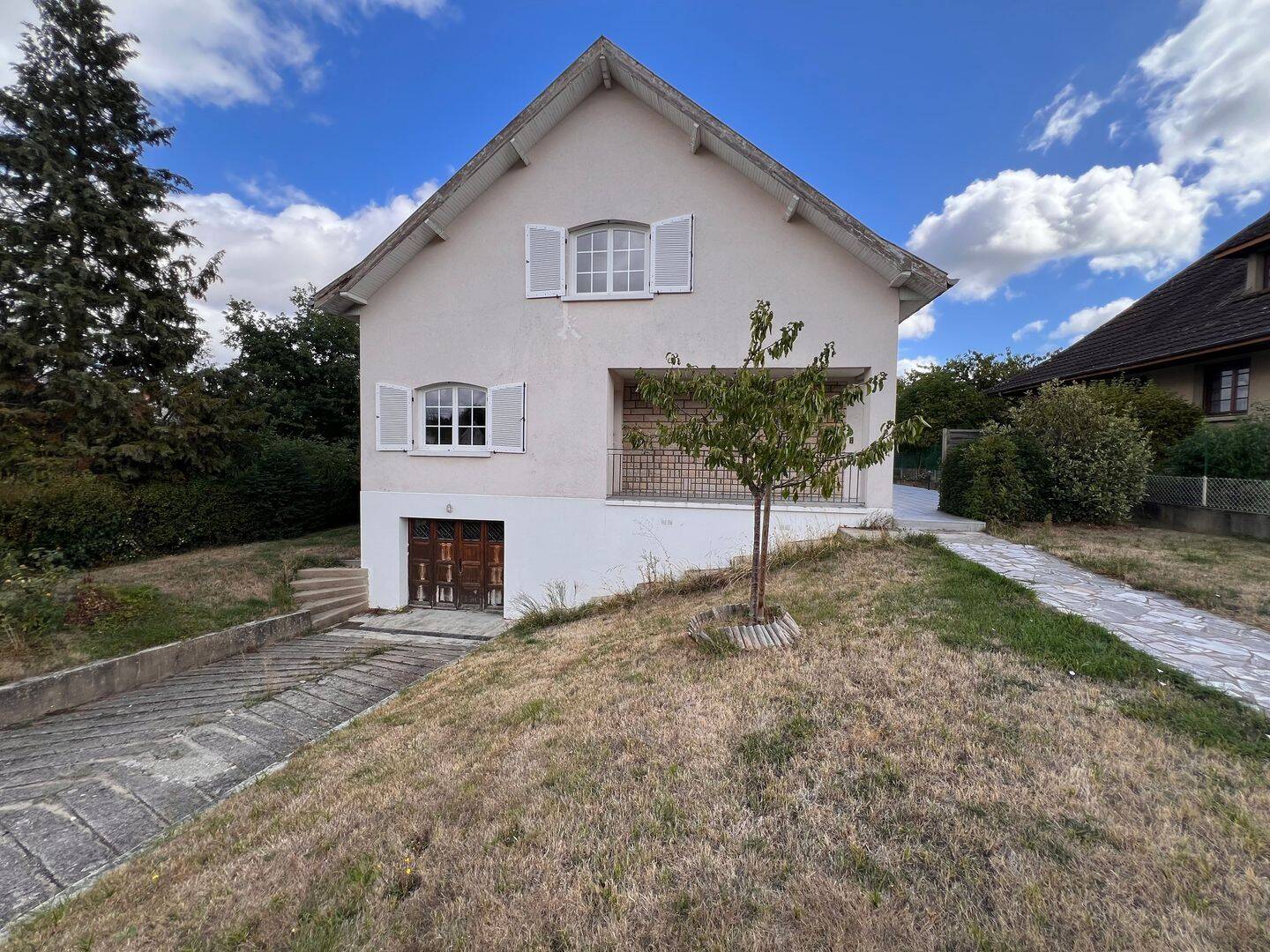Maison 6 pièces 196 m² · à Autun · 196 m² · 265 000 €