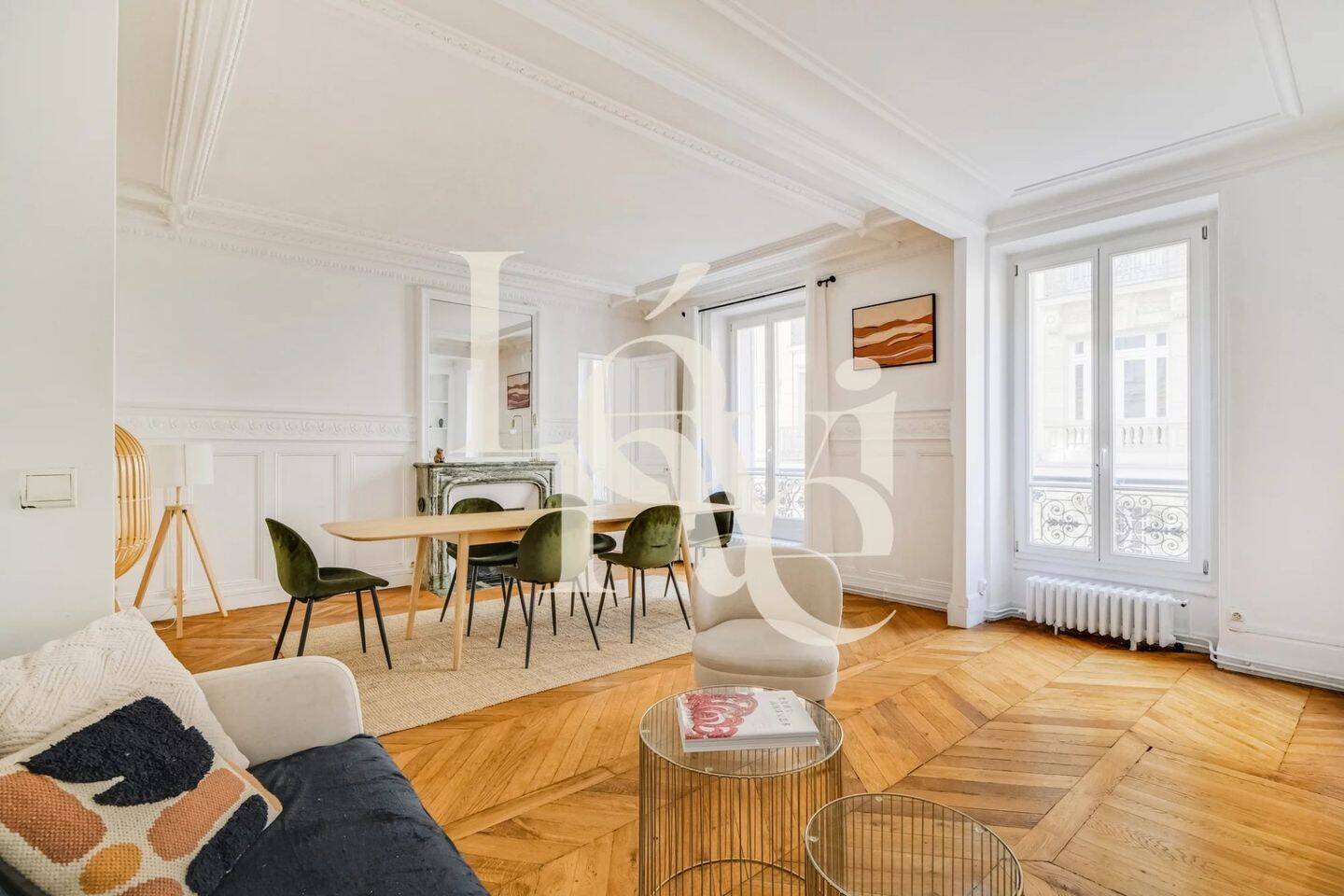 Appartement 5 pièces 124 m² · à Paris 17ème Arrondissement · 123,6 m² · 1 679 000 €