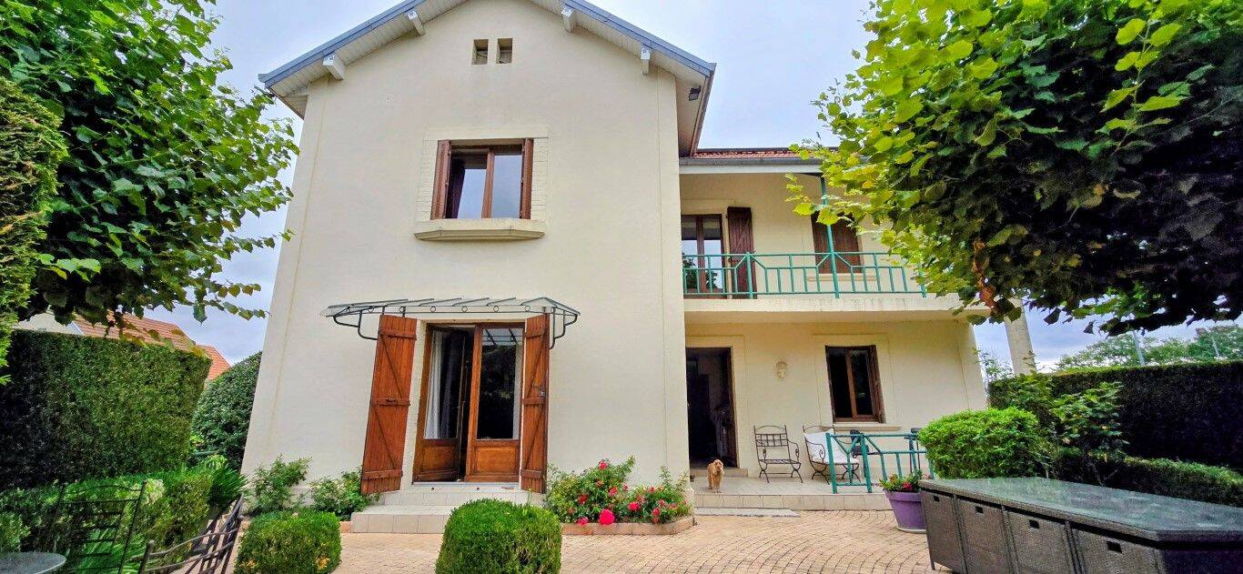 Maison 9 pièces 173 m² · à Savoyeux · 172,8 m² · 224 500 €