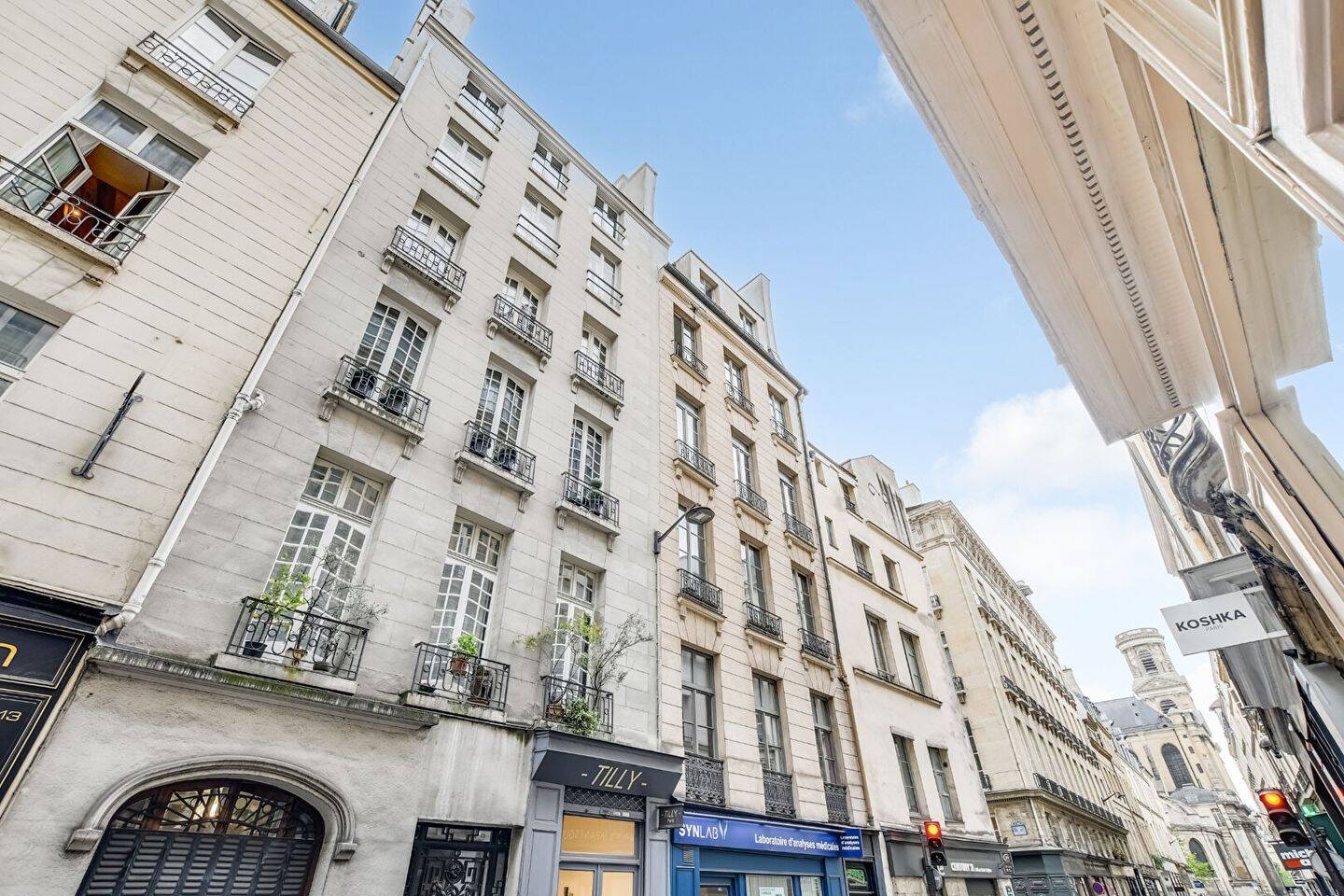Appartement 1 pièce 22 m² · à Paris 6ème Arrondissement · 21,5 m² · 1 290 €/mois