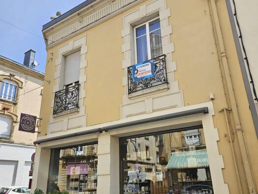 Immeuble à vendre 330 000 € 180 m² Le Tivoli Longwy-Haut Longwy 54400