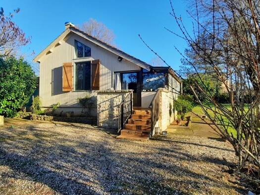 Chalet à vendre 139 000 € 3 pièces 2 chambres 75 m² 1 946 m² de terrain Martiel 12200