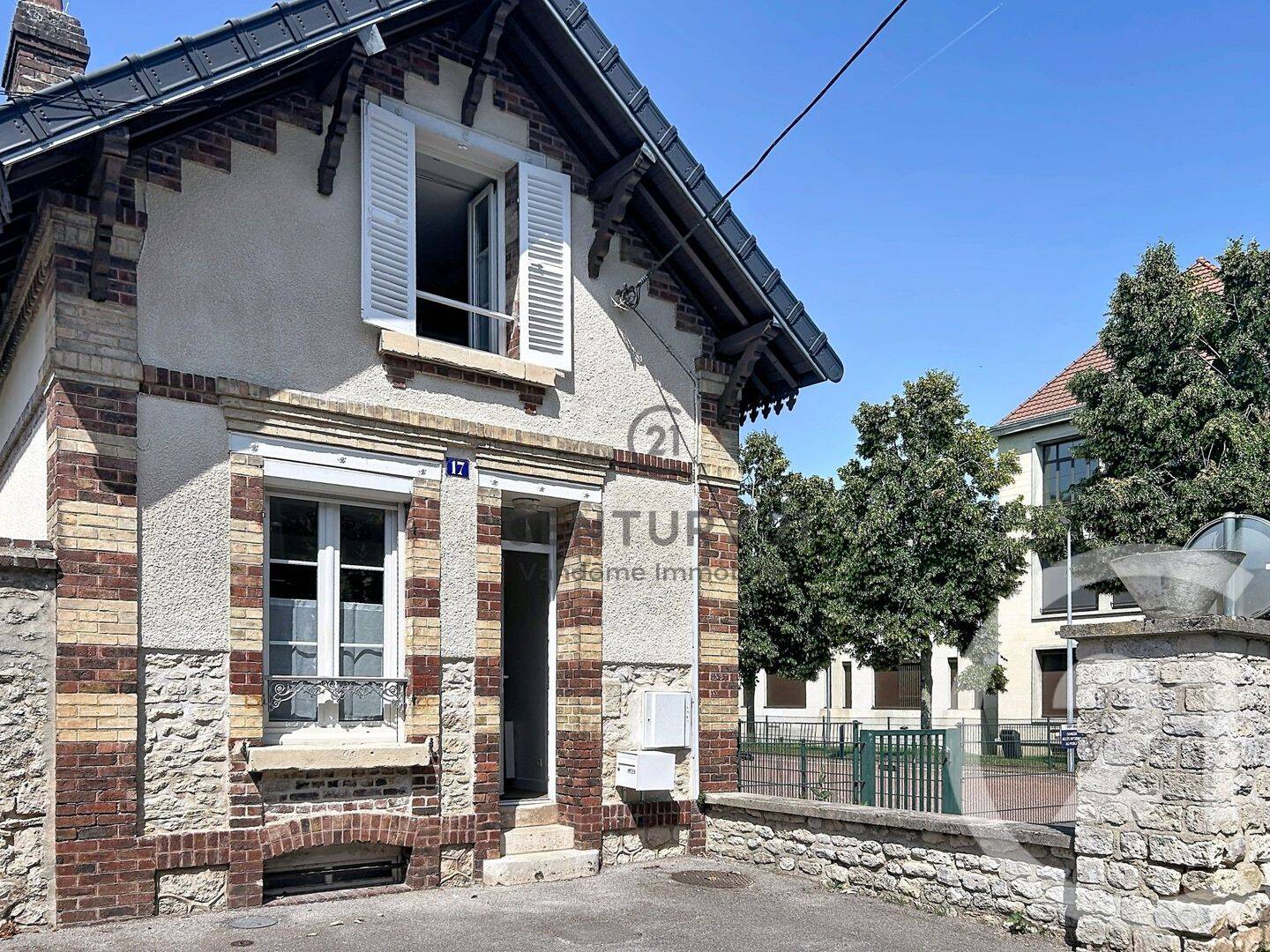 Maison 3 pièces 50 m² · à Crépy-en-Valois · 50 m² · 870 €