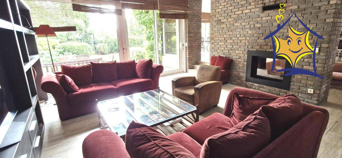 Maison 7 pièces 275 m² · à Viry-Châtillon · 275 m² · 749 000 €