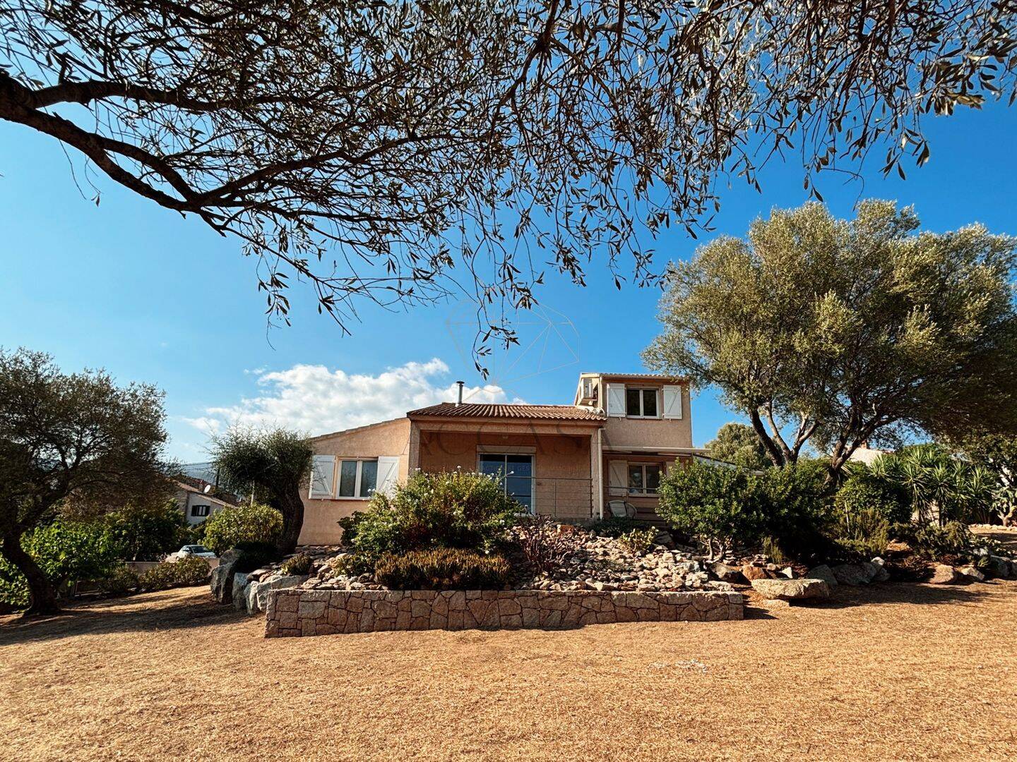 Maison 5 pièces 100 m² · à Figari · 99,9 m² · 480 000 €