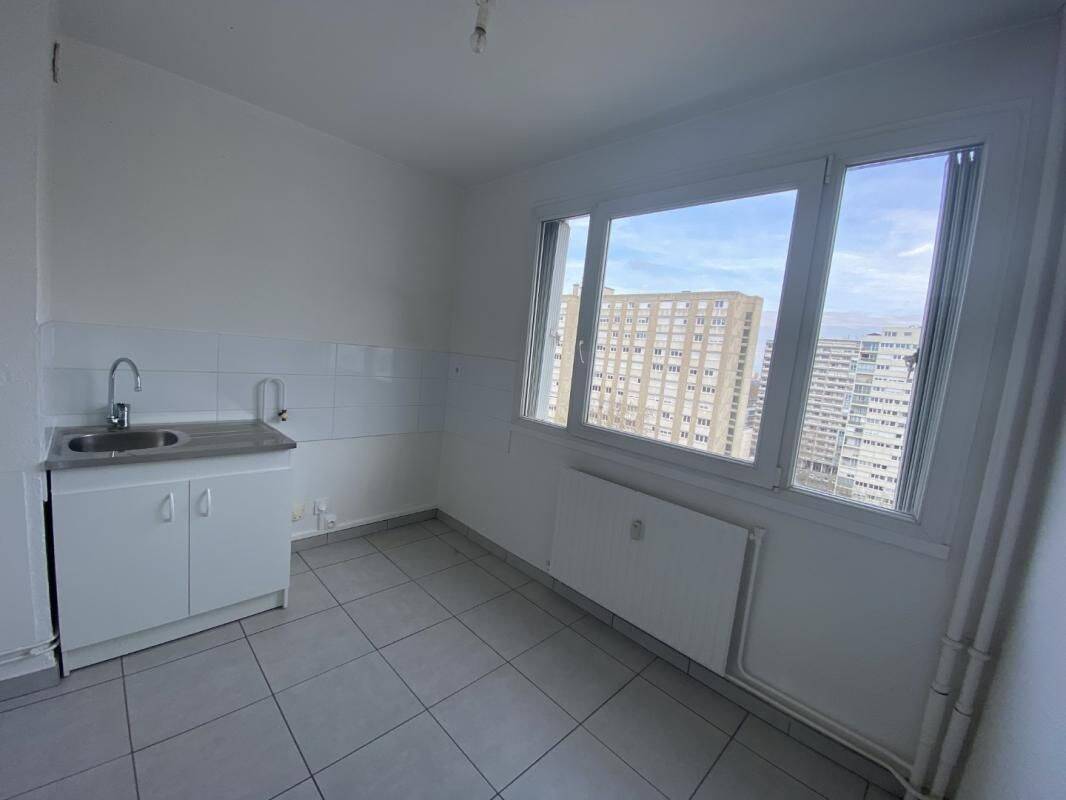APPARTEMENT — 3