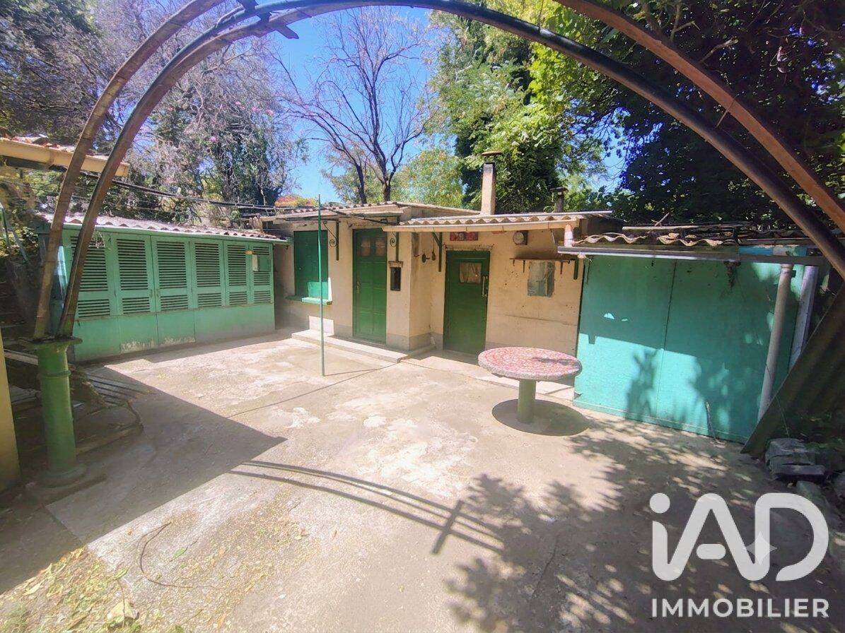 Maison 2 pièces 395 m² · à Sorgues · 395 m² · 129 000 €