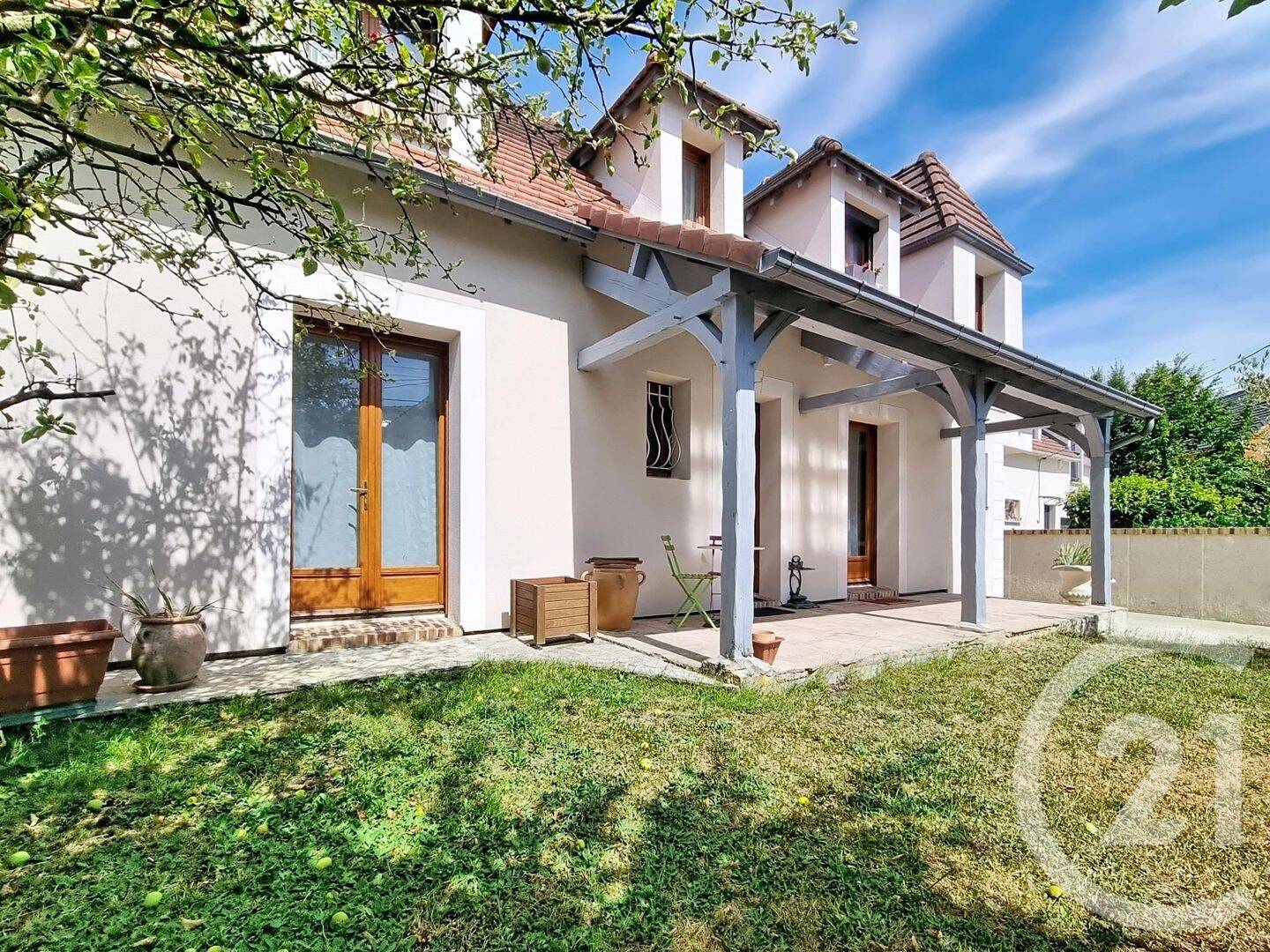 Maison 5 pièces 140 m² · à Ozoir-la-Ferrière · 139,5 m² · 379 500 €