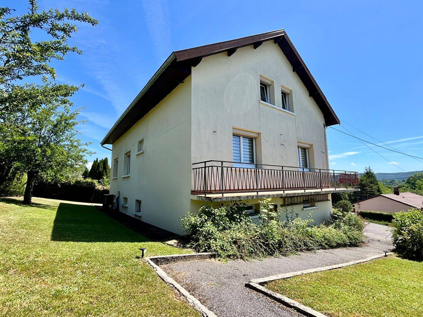 Maison 6 pièces 208 m² · à Champagnole · 208 m² · 365 000 €